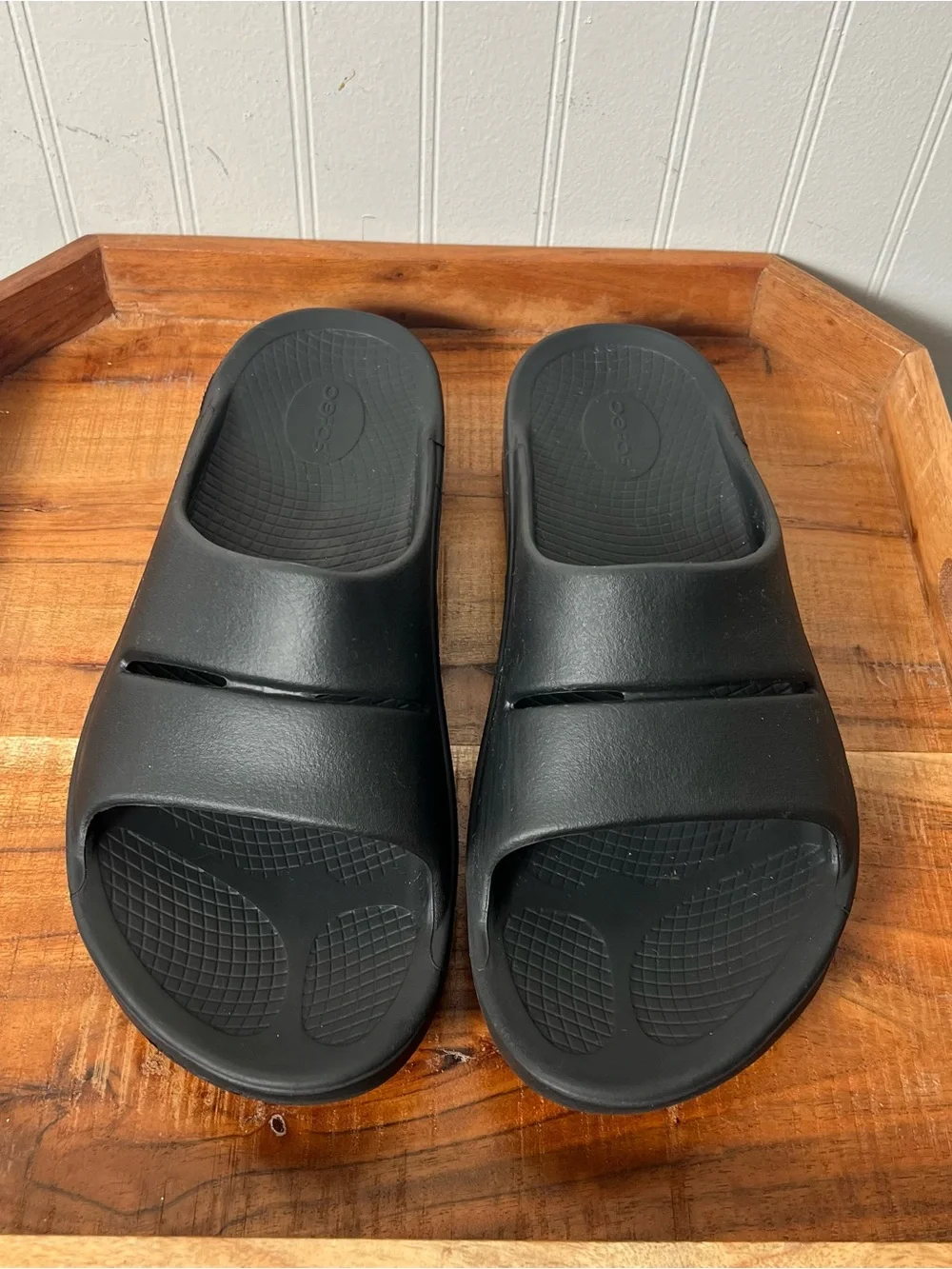 Oofos Mens 12 Ooahh Black Slide Sandal